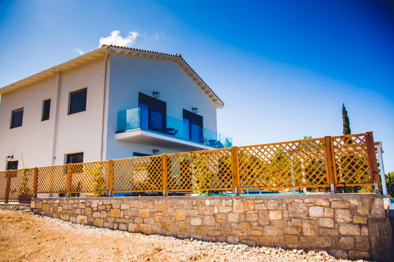 Villa Fabiana Kalamítsi エクステリア 写真