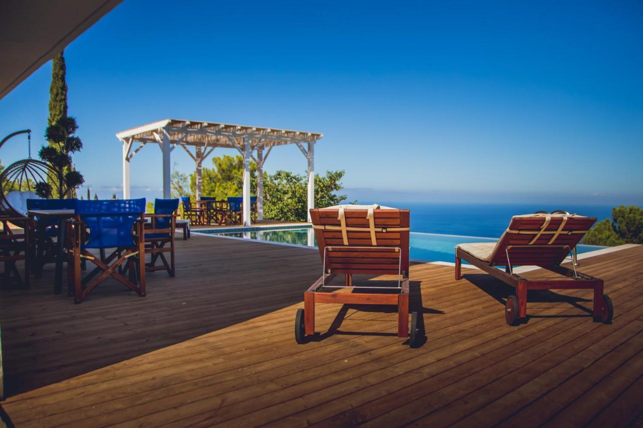 Villa Fabiana Kalamítsi エクステリア 写真